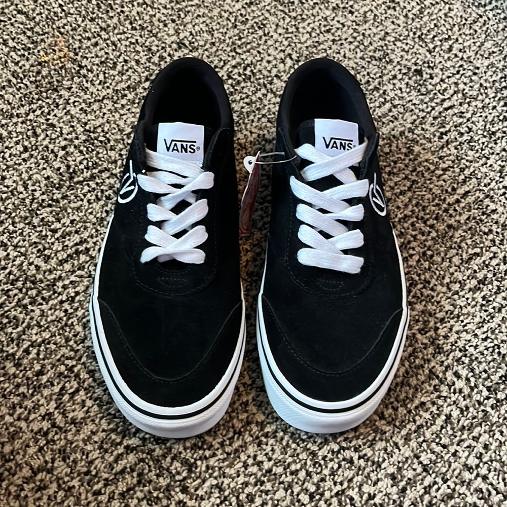 Size 7.5 Women’s Vans